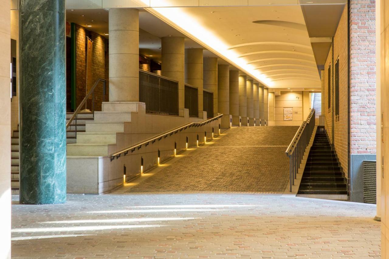 Hotel Monterey Osaka Buitenkant foto