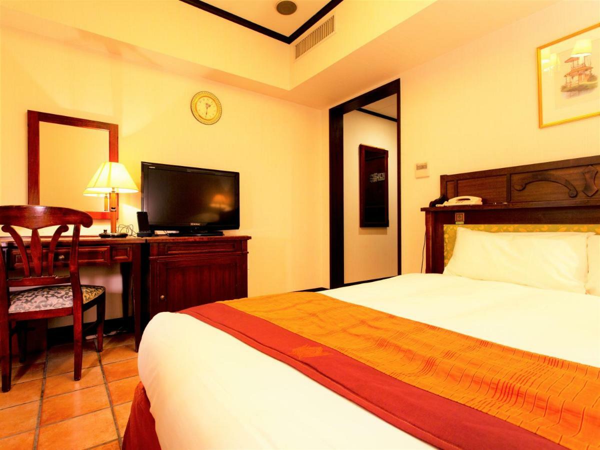 Hotel Monterey Osaka Buitenkant foto